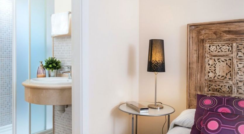 Photo of Faces & Flowers