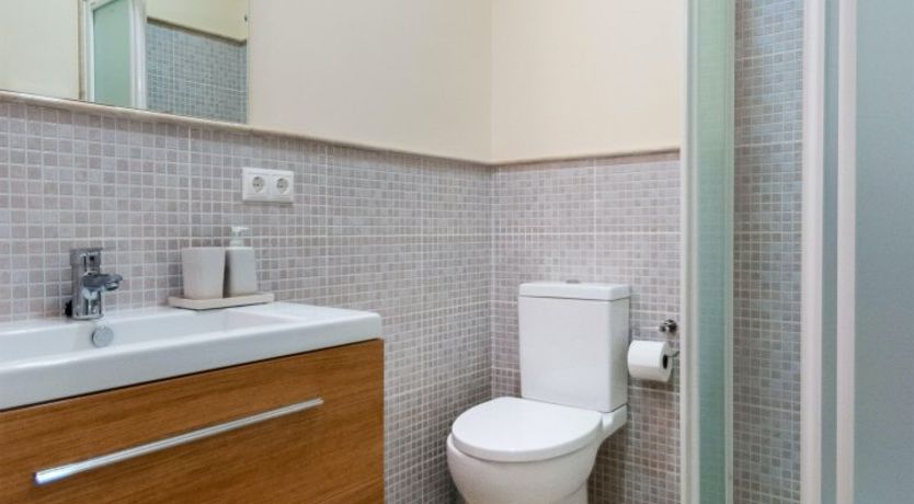 Photo of Faces & Flowers