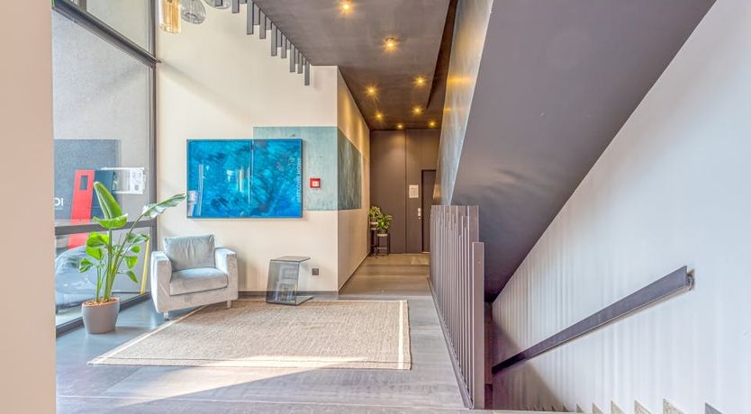 Photo of Bubble by the Lake