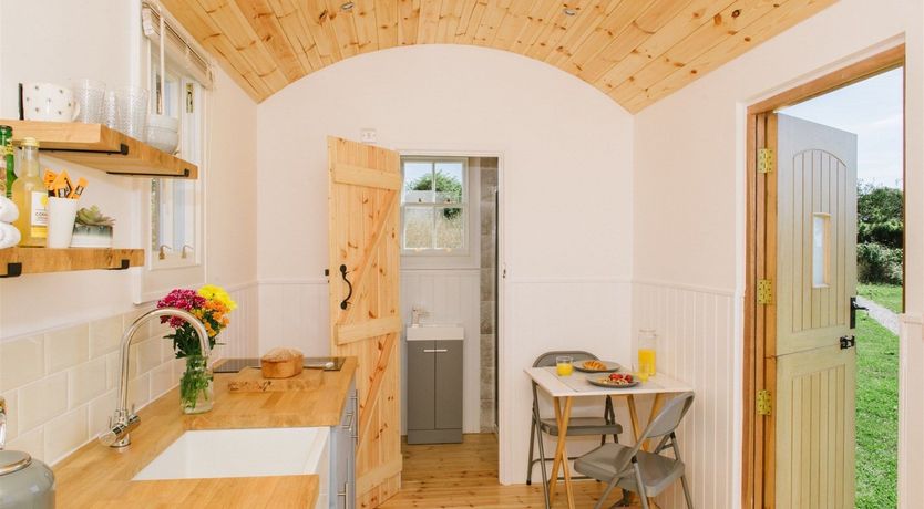 Photo of Endless Green