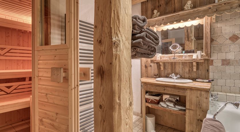 Photo of Little Wooden Hearts