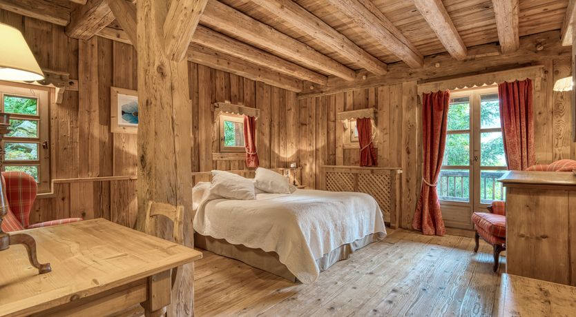 Photo of Little Wooden Hearts