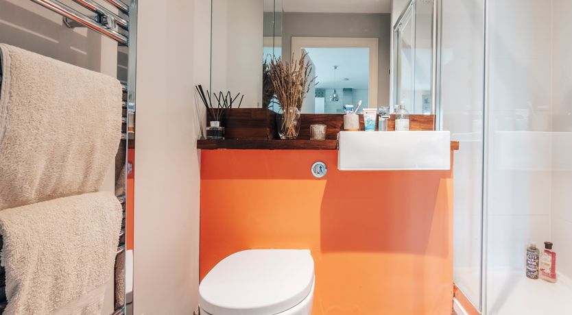 Photo of Viv & Larry