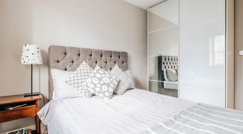 Photo of Viv & Larry