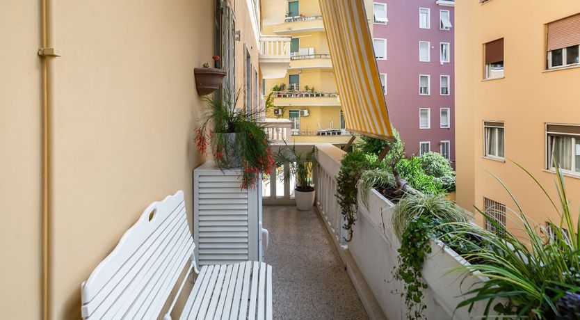 Photo of The Antique Market