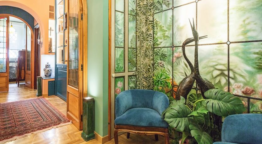 Photo of The Antique Market