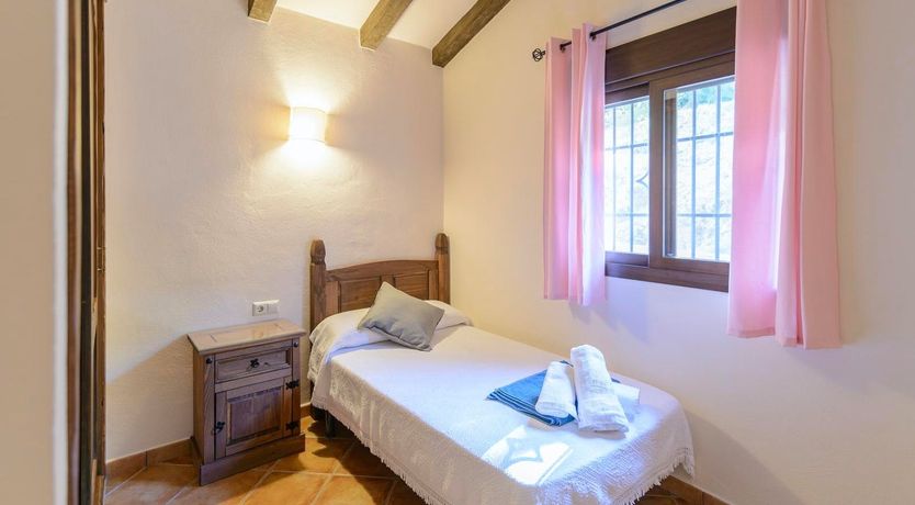 Photo of Mountain Lagoon