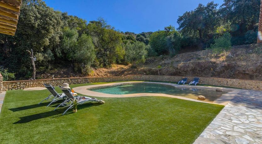 Photo of Mountain Lagoon