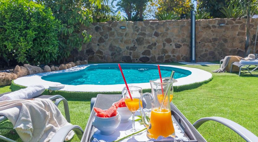 Photo of Romantic Siestas