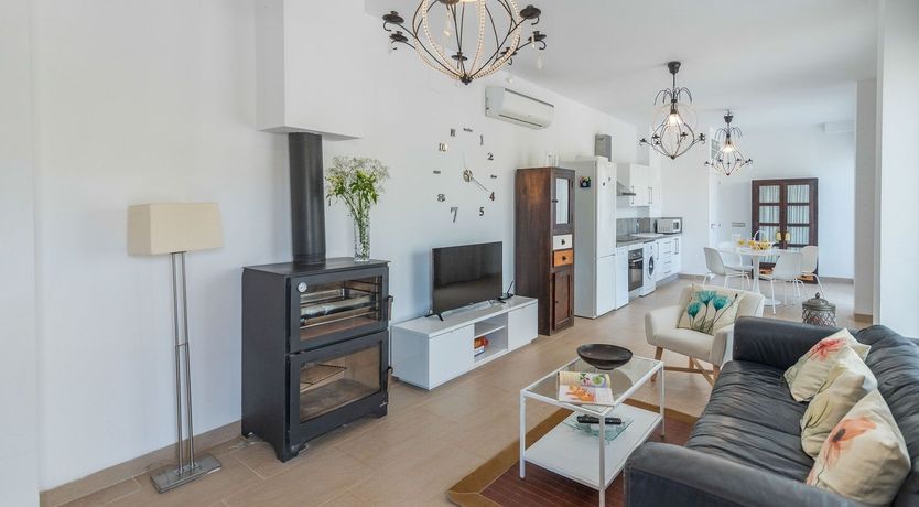 Photo of Romantic Siestas