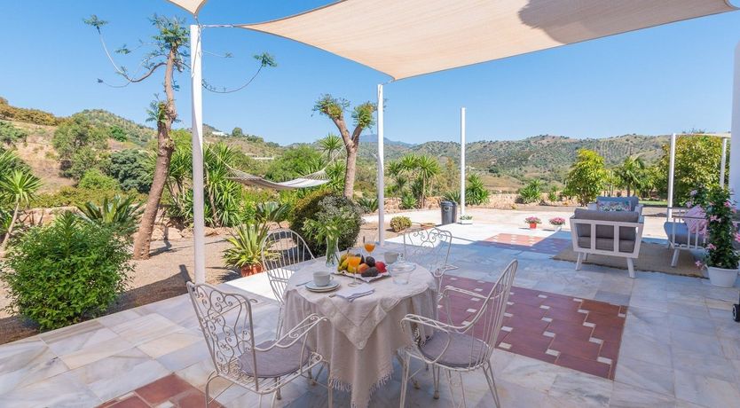 Photo of Romantic Siestas