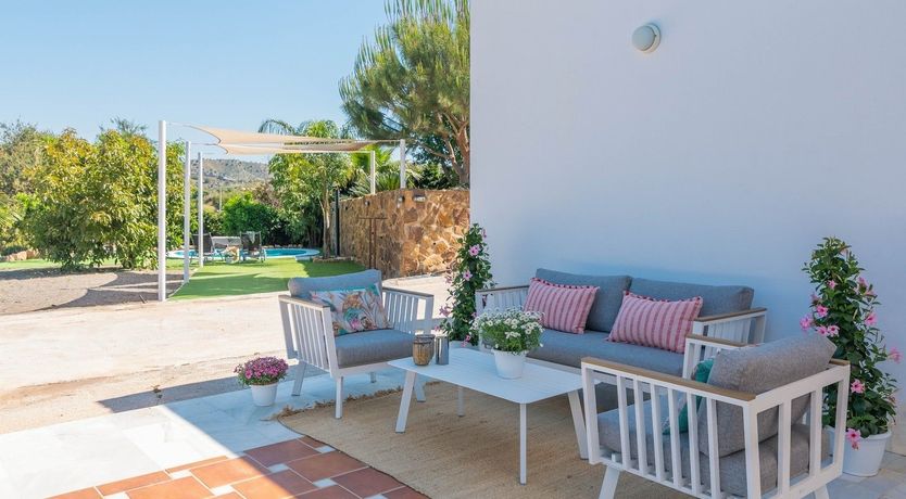 Photo of Romantic Siestas