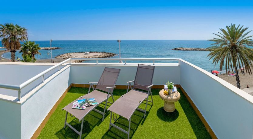 Photo of Sun Above Water