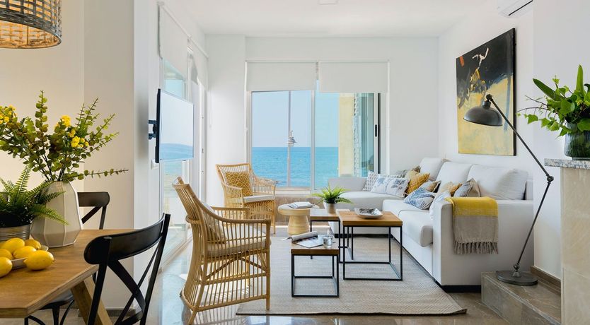 Photo of Sun Above Water