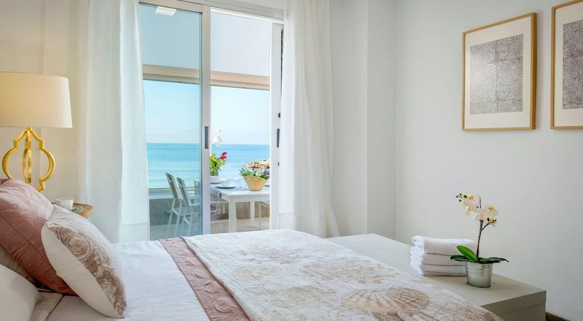 Photo of Sun Above Water