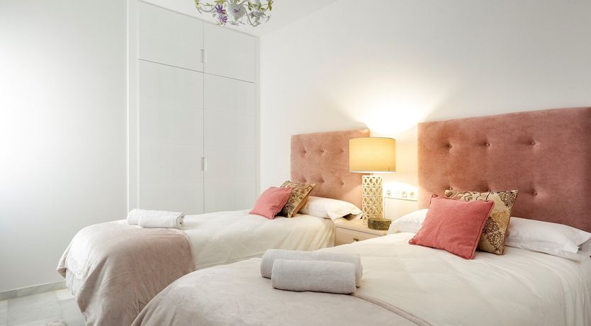 Photo of Alhambra Aura