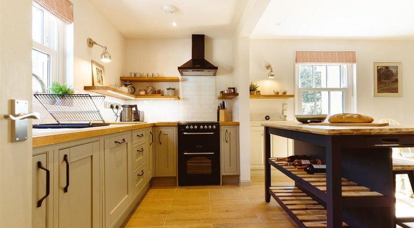 Photo of Gatehouse Gardens