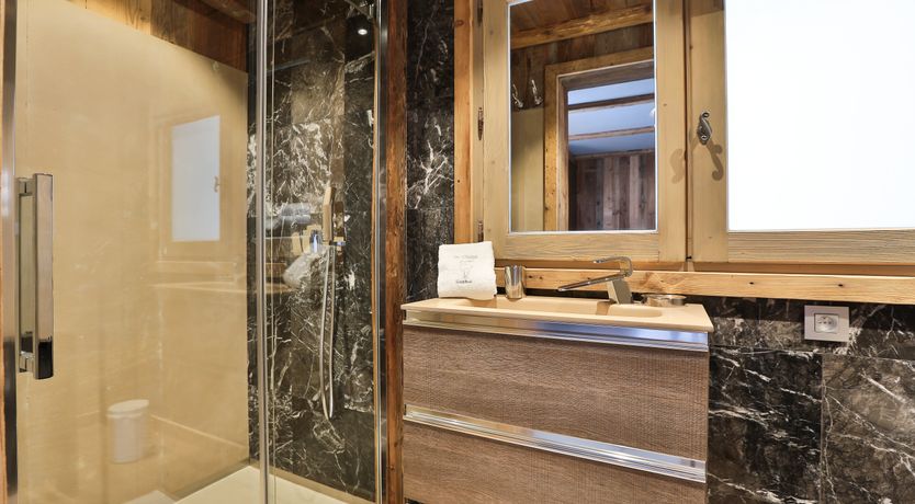 Photo of Dazzling Diamond