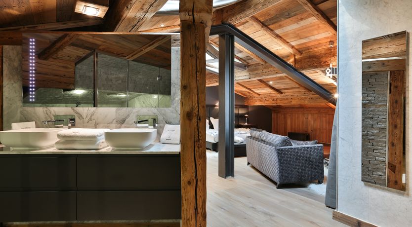 Photo of Dazzling Diamond