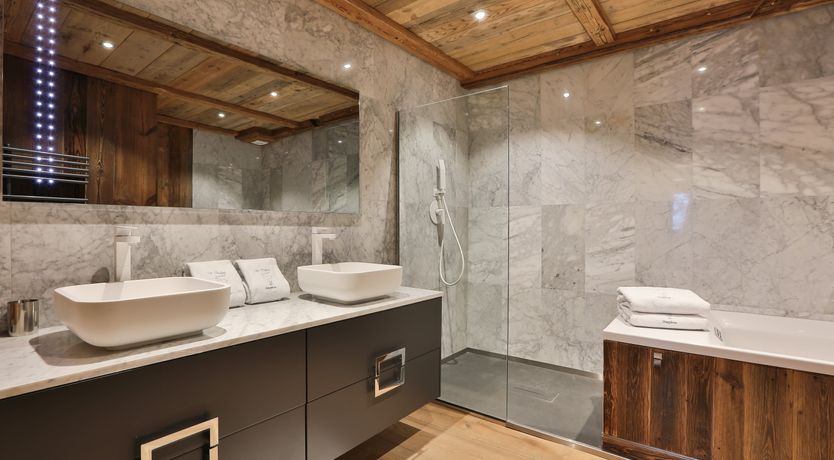 Photo of Dazzling Diamond