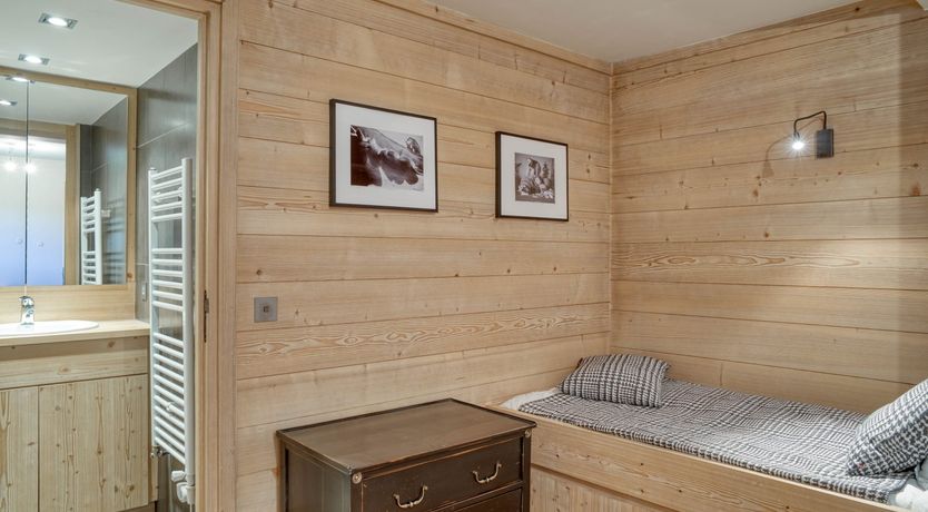 Photo of The Fox in the Snow