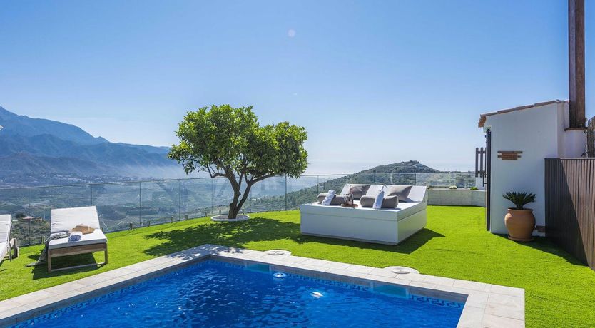 Photo of The Mountain Drift