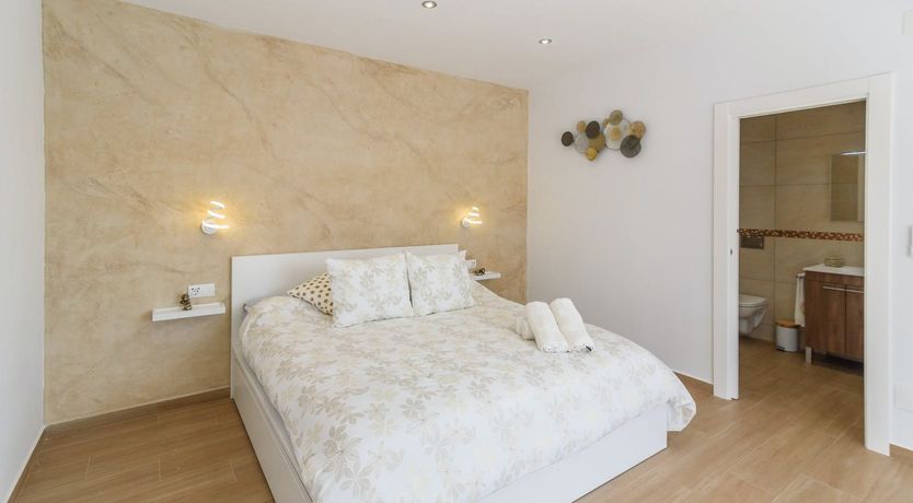 Photo of Ruggedly Handsome