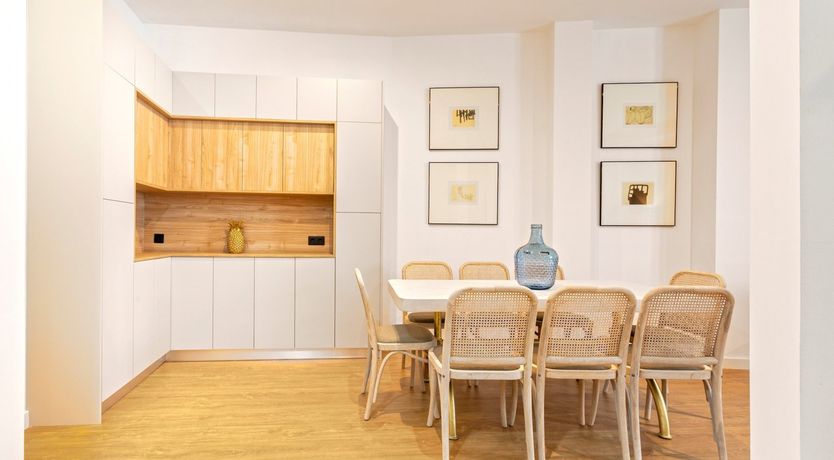 Photo of Sand & Cream