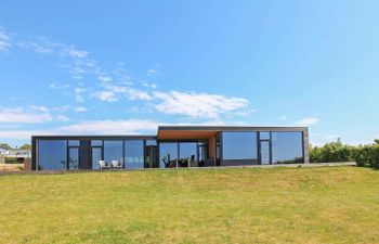The Sea Glass Collector Holiday Home