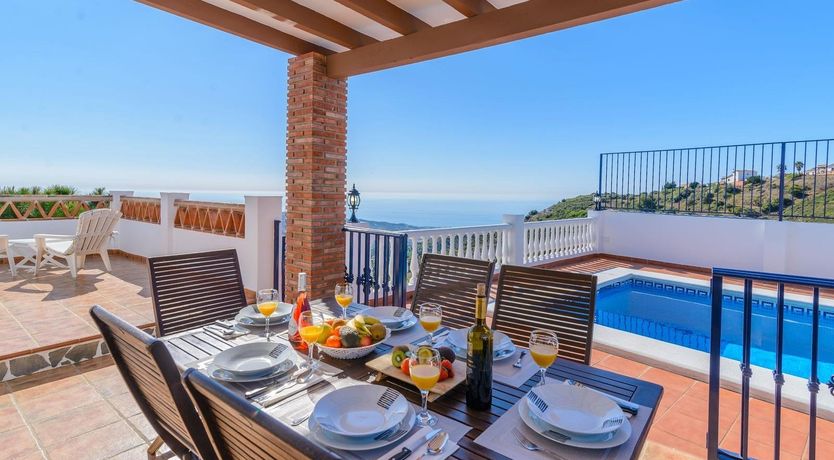 Photo of Blue of the Pool