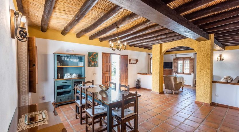 Photo of Tile & Beam