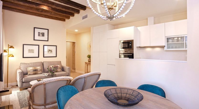 Photo of Golden Flamenco