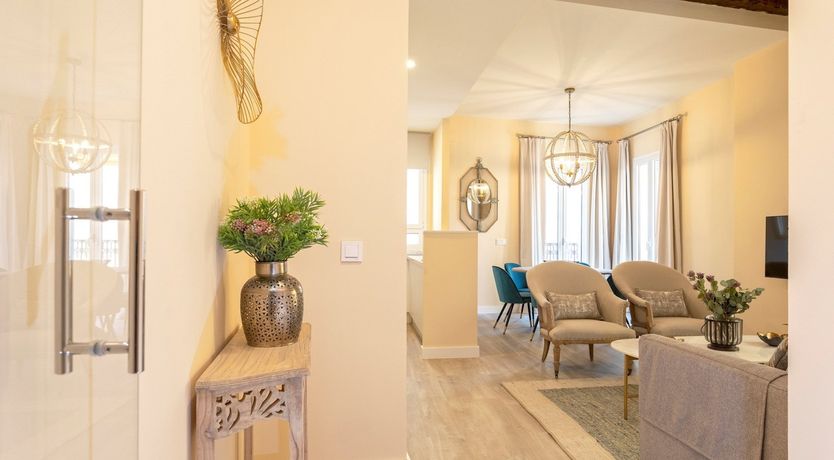 Photo of Golden Flamenco