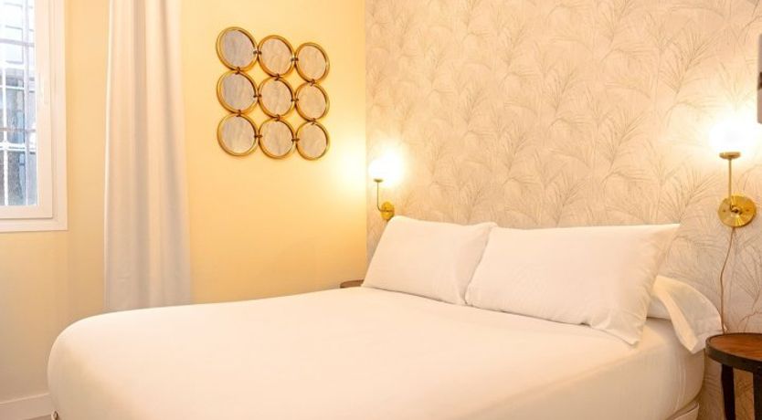 Photo of Golden Flamenco