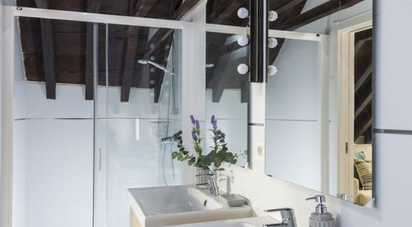 Photo of Line of Light