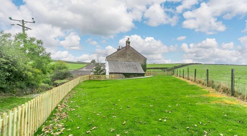 Photo of 2 Bed in Widegates