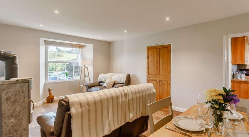 Photo of 2 Bed in Widegates