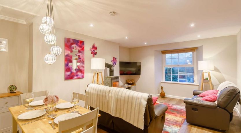 Photo of 2 Bed in Widegates