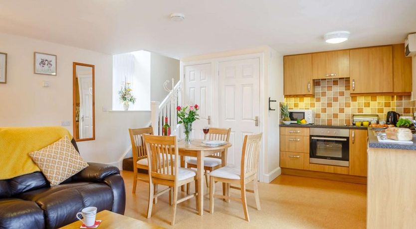 Photo of 1 Bed in Llandderfel