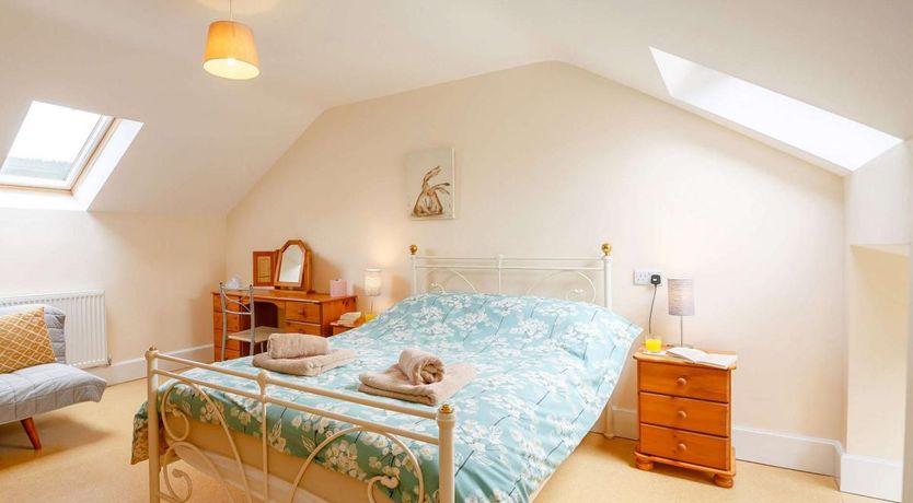 Photo of 1 Bed in Llandderfel