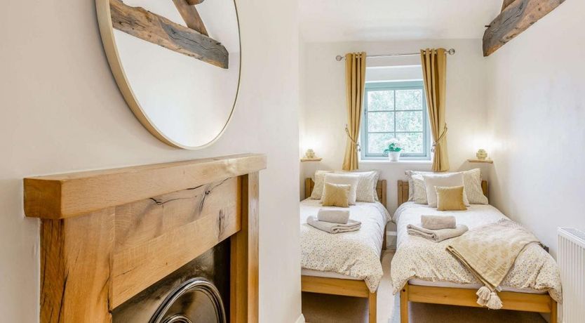 Photo of 3 Bed in Haworth