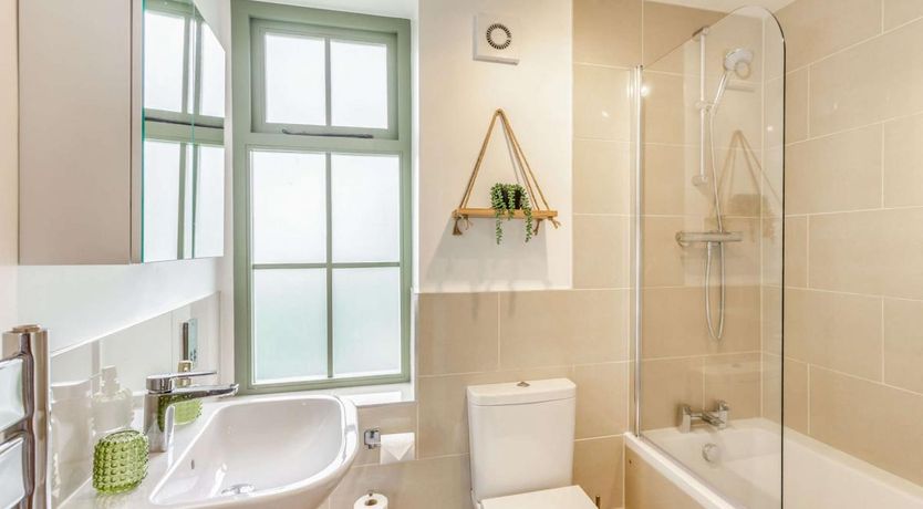 Photo of 3 Bed in Haworth