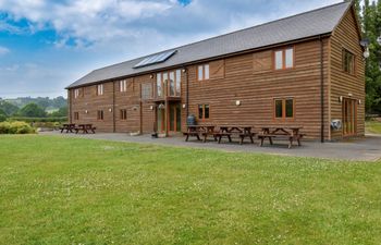 5 Bed in Newtown Holiday Cottage