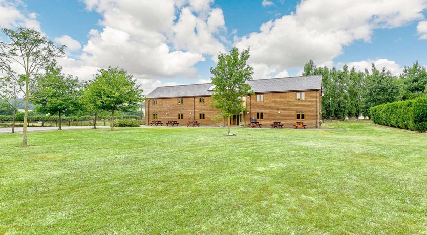 Photo of 5 Bed in Newtown