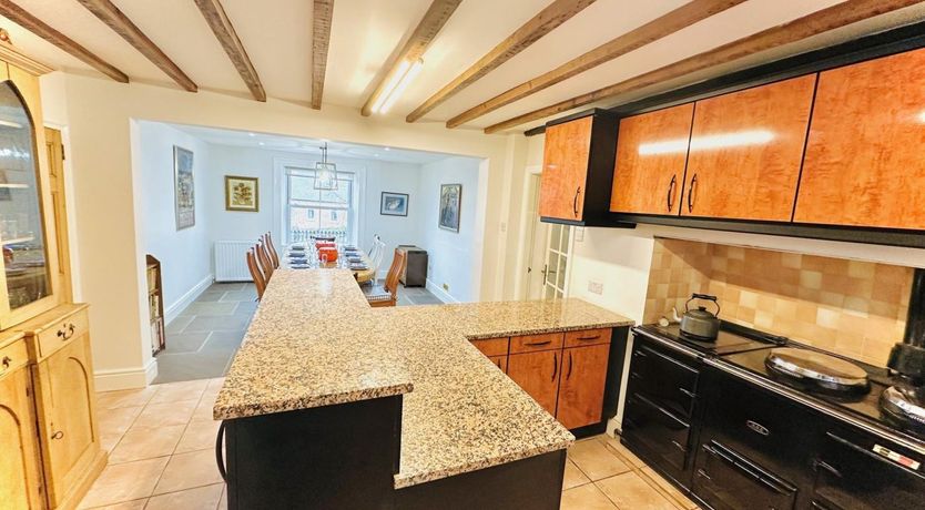 Photo of 5 Bed in Askam-in-furness