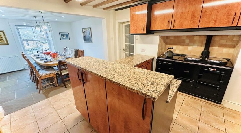 Photo of 5 Bed in Askam-in-Furness