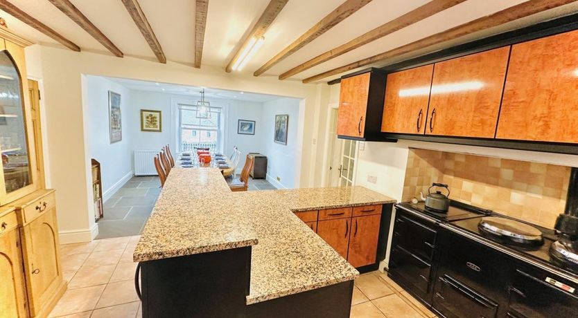 Photo of 5 Bed in Askam-in-Furness