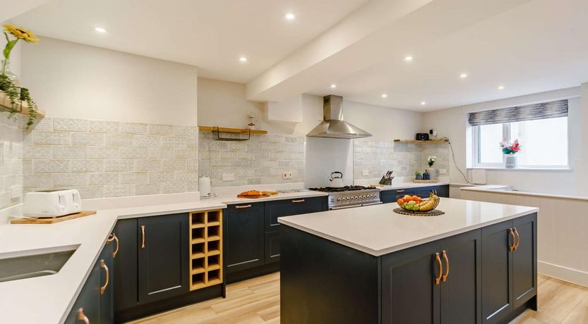 Photo of 4 Bed in Fowey