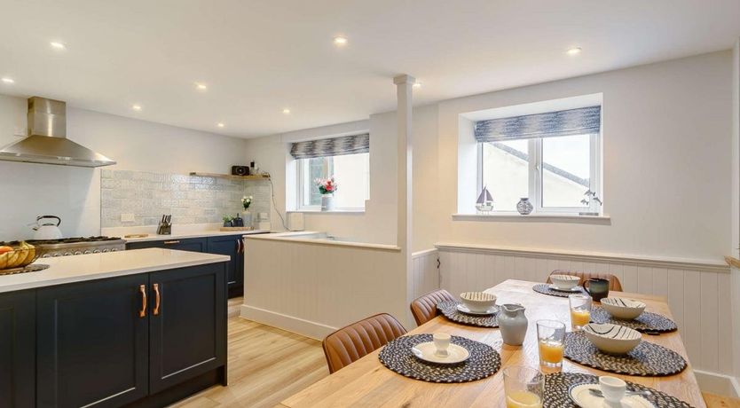 Photo of 4 Bed in Fowey