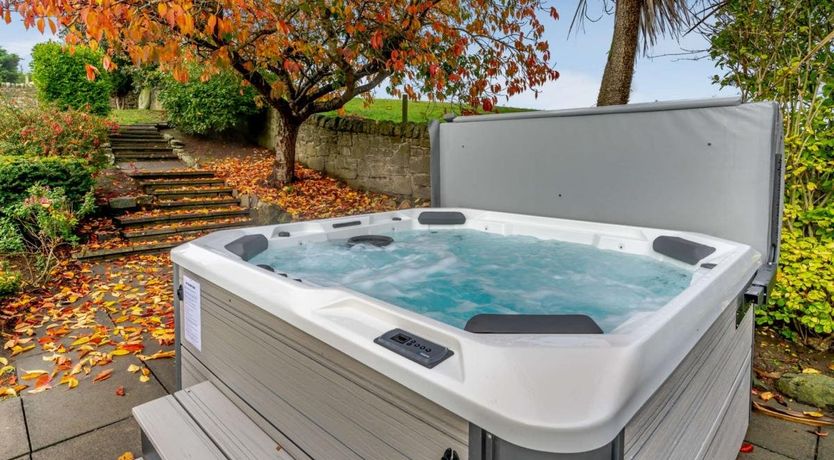 Photo of 6 Bed in Leuchars